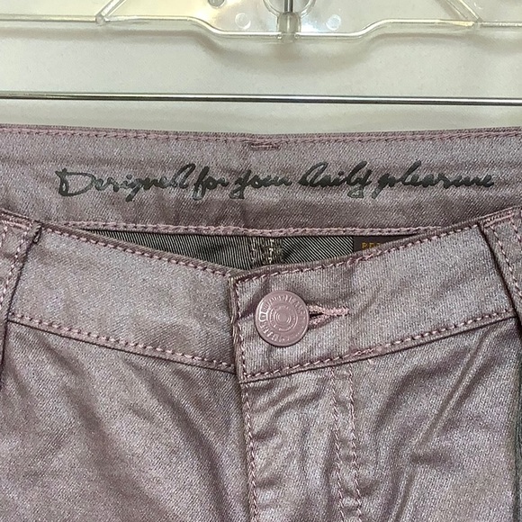 Metallic Muted Purple Cropped Jeans With Ankle Zippers Size 10P - Picture 7 of 16